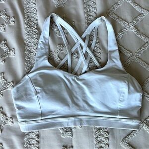 Lululemon free to be serene bra size 6 - White